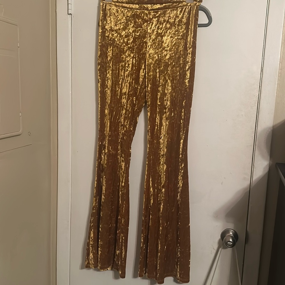 Gold velour Women’s Large bell bottom pants
